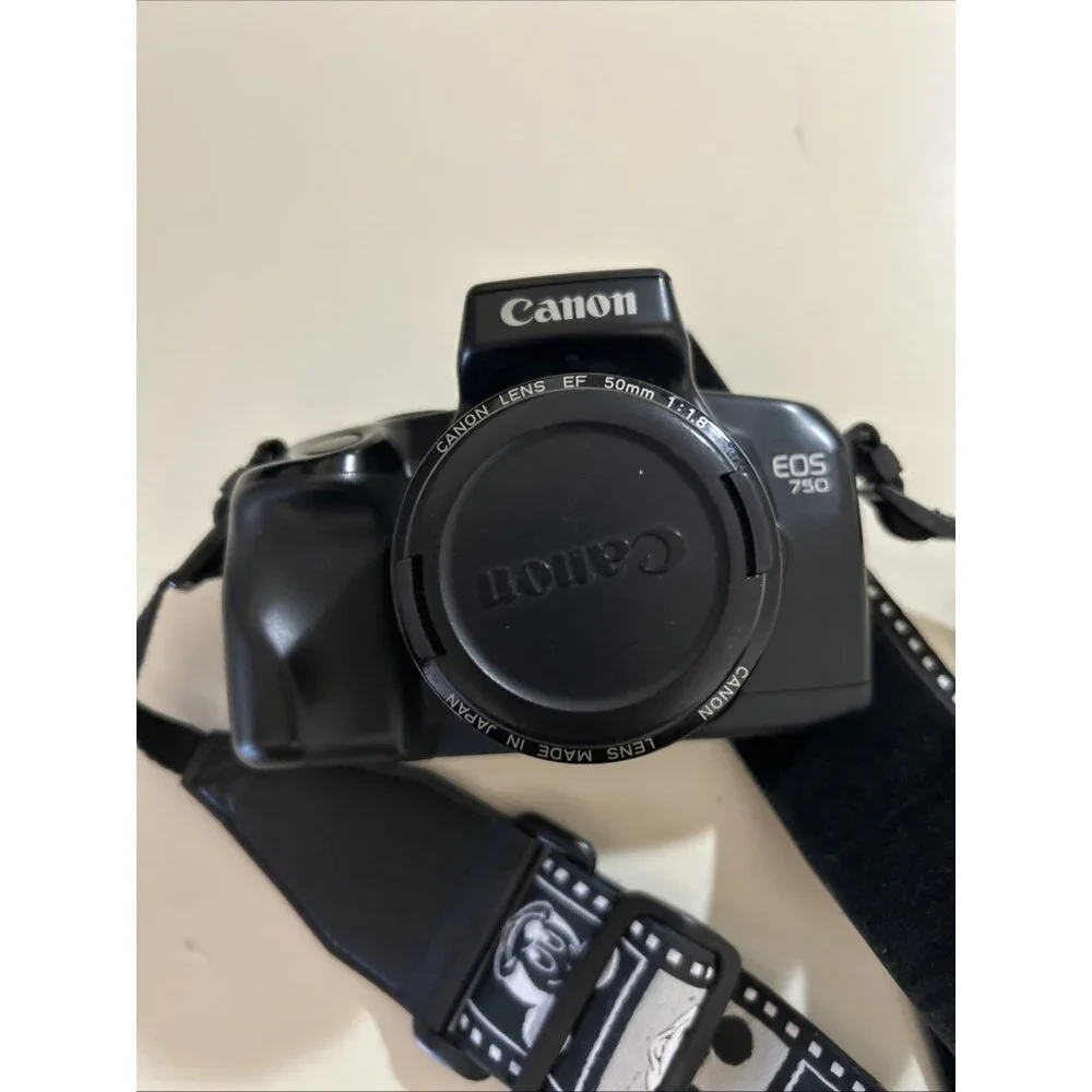 Canon EOS 750 SLR Camera with 35-55M Lens w/ Extra Sigma Zoom -a Lens 35-135mm